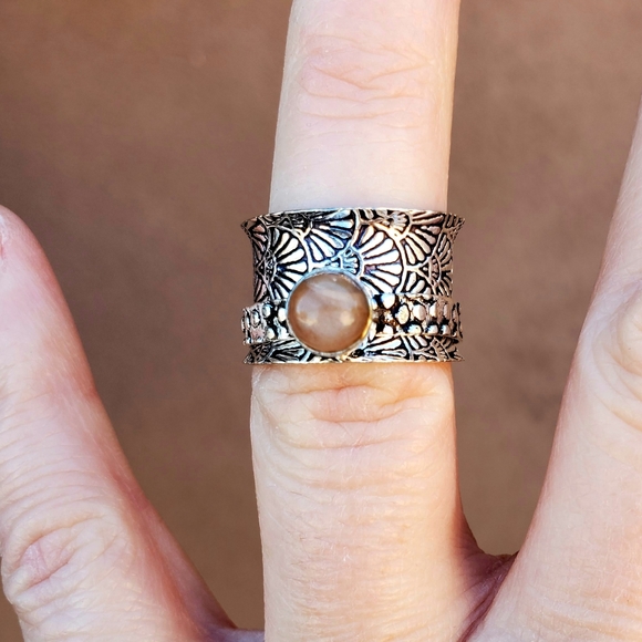 New Natural Sunstone 925 Silver Spinner Ring. - Picture 6 of 16
